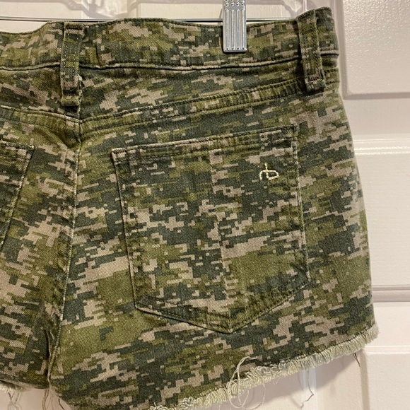 Rag & Bone Green Camo Cutoff Frayed/Fringed Raw Hem Jean Shorts Size 24 - Picture 11 of 11